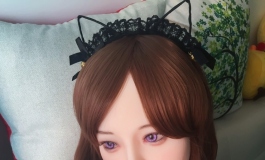 紫瞳黑猫，手机拍的试妆照
