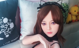 紫瞳黑猫，手机拍的试妆照