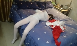新衣服到，猜对继续整活~