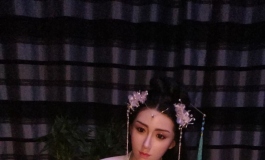 【默小笛】花间一壶酒，独酌无相亲。