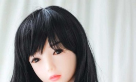 小眼睛的姑娘