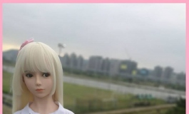 第一次带娃娃外拍 不要再用奇怪的眼神看我啦【小夫】