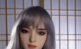 白衬衫