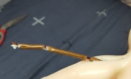 把我的先納信娃裝上簡易手指骨(DIY手指骨)