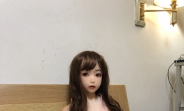 在家快发霉了，只能跟女朋友一起在家读书了