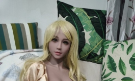 隔离十来天了，幸亏有奶神陪伴，心里暖暖的。