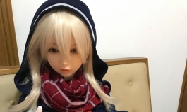 再凶的女孩子只要被掀开裙子就会变可爱 (EXDOLL 145++ 蝶)