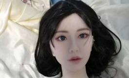 蓝色眼睛的姑娘
