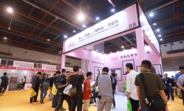 还记得初次亮相展会时火爆现场的美造人吗
