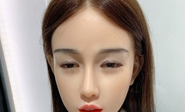 美造人优优，睡衣cos