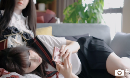 【天使日记】震惊！人气女主播在家玩这个！