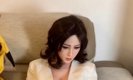 人造人7号纪香