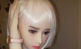 半夜无聊，摆拍，
