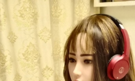 人造人10号配纪香头，生活照！！