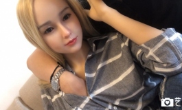 美造人家的这个妞挺有味道