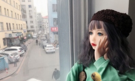 娃娃的世界——故事《窗外》