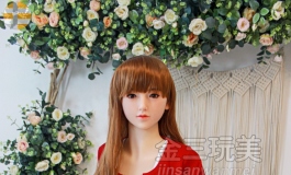 金三/红格裙子常服