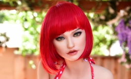 先纳信火辣身材新成员--新头 Scarlett