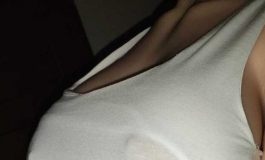 淘宝给娃娃买的衣服到了！穿起来好费劲