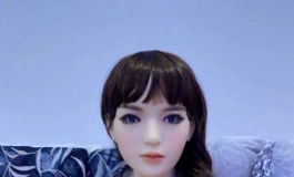 紫色藤萝姑娘