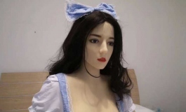 蝴蝶结少女