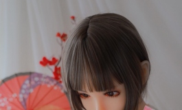 八月的风 10 漫画中的少女V2，试试视频