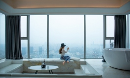 高空全景LOFT高清套图（暑期压轴，娜娜挑战大尺度镜头）