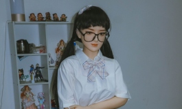 穿jk制服的少女