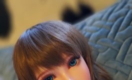 准备迎接新的女儿，给大女儿换身衣服，洗个澡