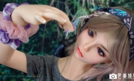 活泼漂亮的普樱妹子（紫瞳妆）