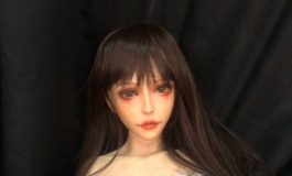 给爱莎家的娃娃改妆2