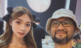 发几张自己在展会的照片