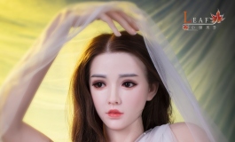 《水瓶女神》 微微微福利~ 一个小姐姐让我看破瓶子。。。
