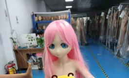 二次元娃娃