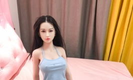 奈奈子~星期六着装《吊带小香肩》在店！