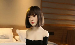 一款颜值控成熟少女