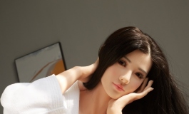 你见过美女出浴吗，高清无码的那种？