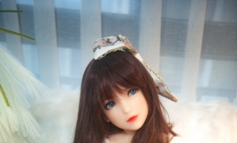 小琴渐渐地成为了一个爱穿洛丽塔的女孩子。