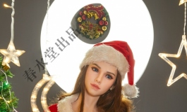 小妹妹吵着闹着让我给她买了一套圣诞装