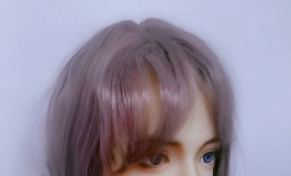 他不告诉我是哪家的娃娃怕我也买一个。这都是什么心态？