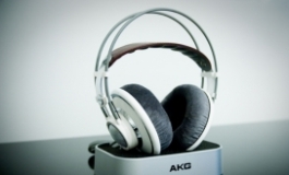 AKG&哈曼人形殿堂级HiFi自动人偶——凯拉R170